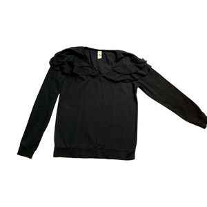 Black size Medium Kate Quinn 100% cotton Ruffle Long Sleeve Top